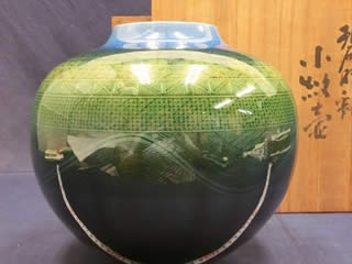 徳田八十吉　九谷焼花瓶