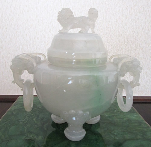 翡翠香炉
